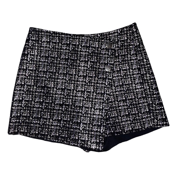 Zara Silver and Black Metallic Skirt with Shorts size Medium - Picture 1 of 5